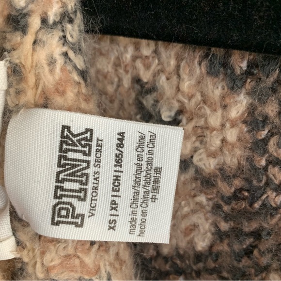 VS PINK leopard sweater XS- gently used - can be worn with V in back or front - Picture 4 of 5